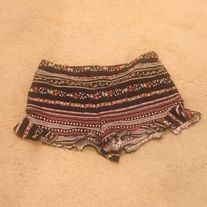 NWOT Loft floral shorts with ruffle trim